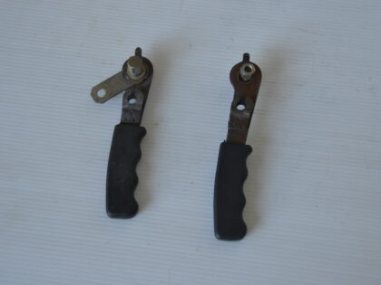 Lever - Bonnet release handle assembly. Beta