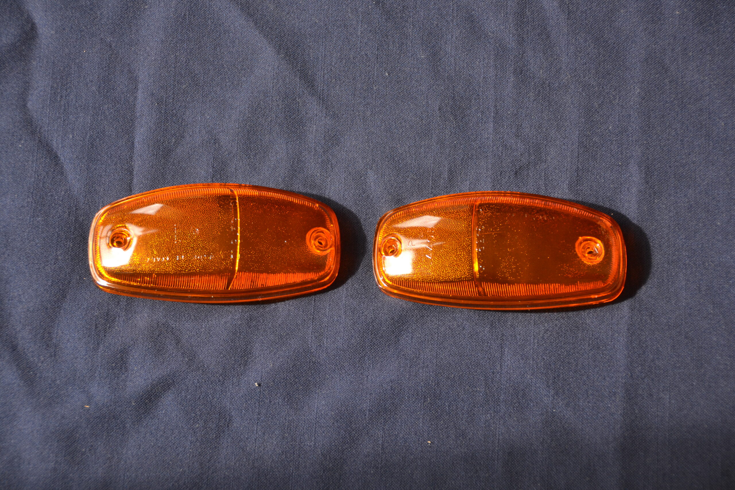 Lens - Front turn indicator. Amber colour. Fulvia Coupe.