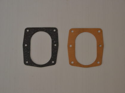 Gasket - Engine block, Flywheel side. Beta