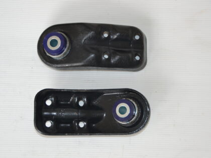 Clamp bracket & bush - Rear sway bar. Beta. Refurbished pair on exchange.