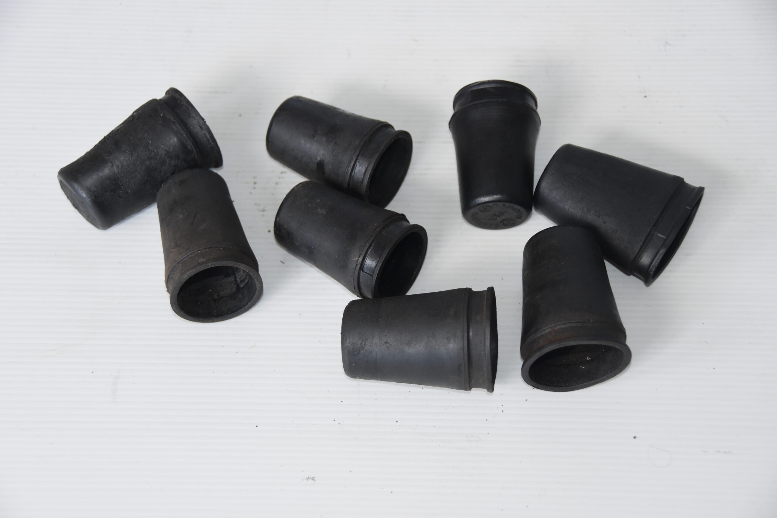 Boot - Rubber cap boot for TRW steering rack. Beta S/H